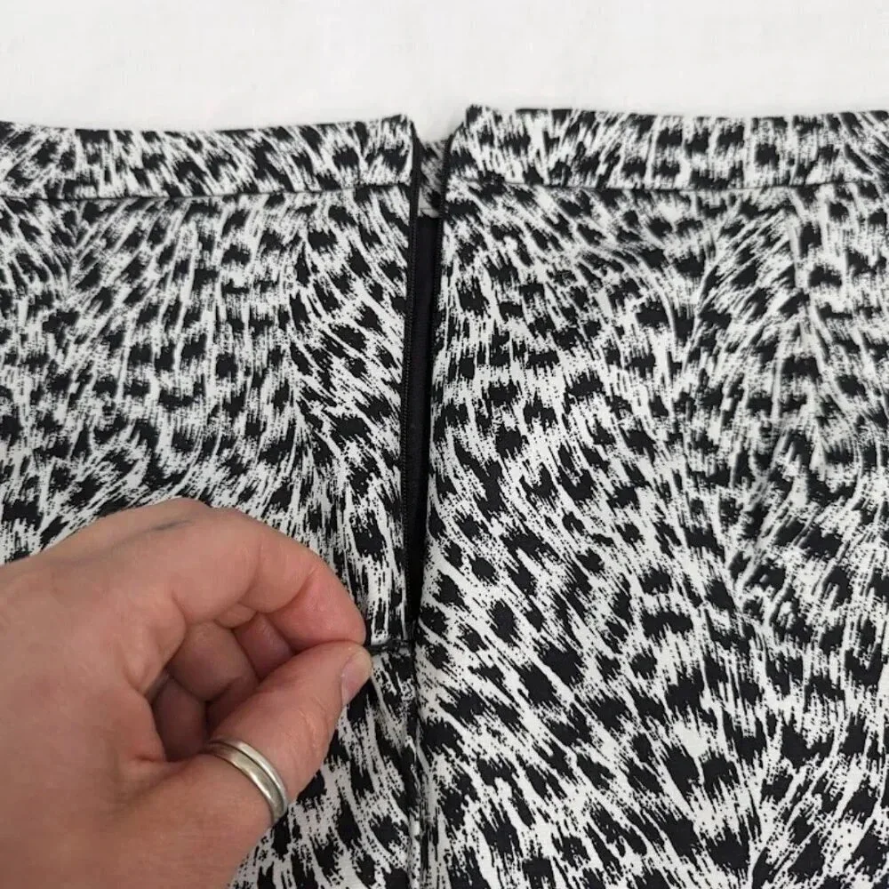 Michael Kors animal print A-line mini skirt, black and white, women's size 8